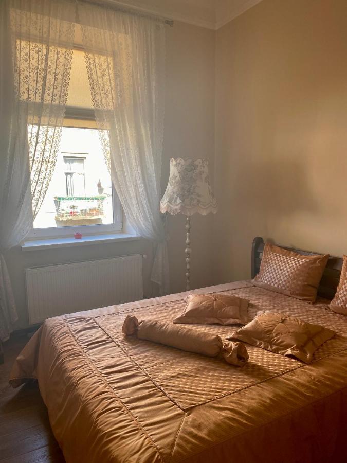 Cozy Apartment Lviv Eksteriør billede