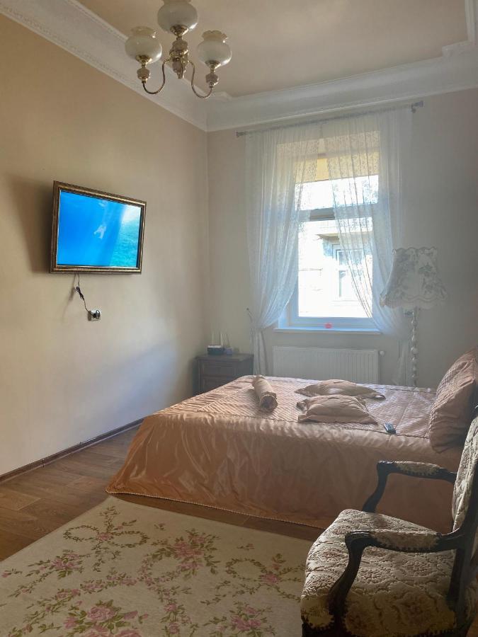 Cozy Apartment Lviv Eksteriør billede
